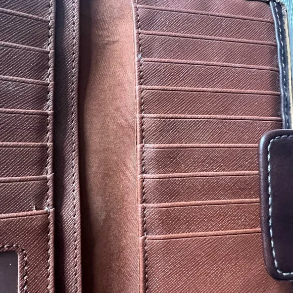 Fossil Leopard Print Wallet - Picture 6 of 7